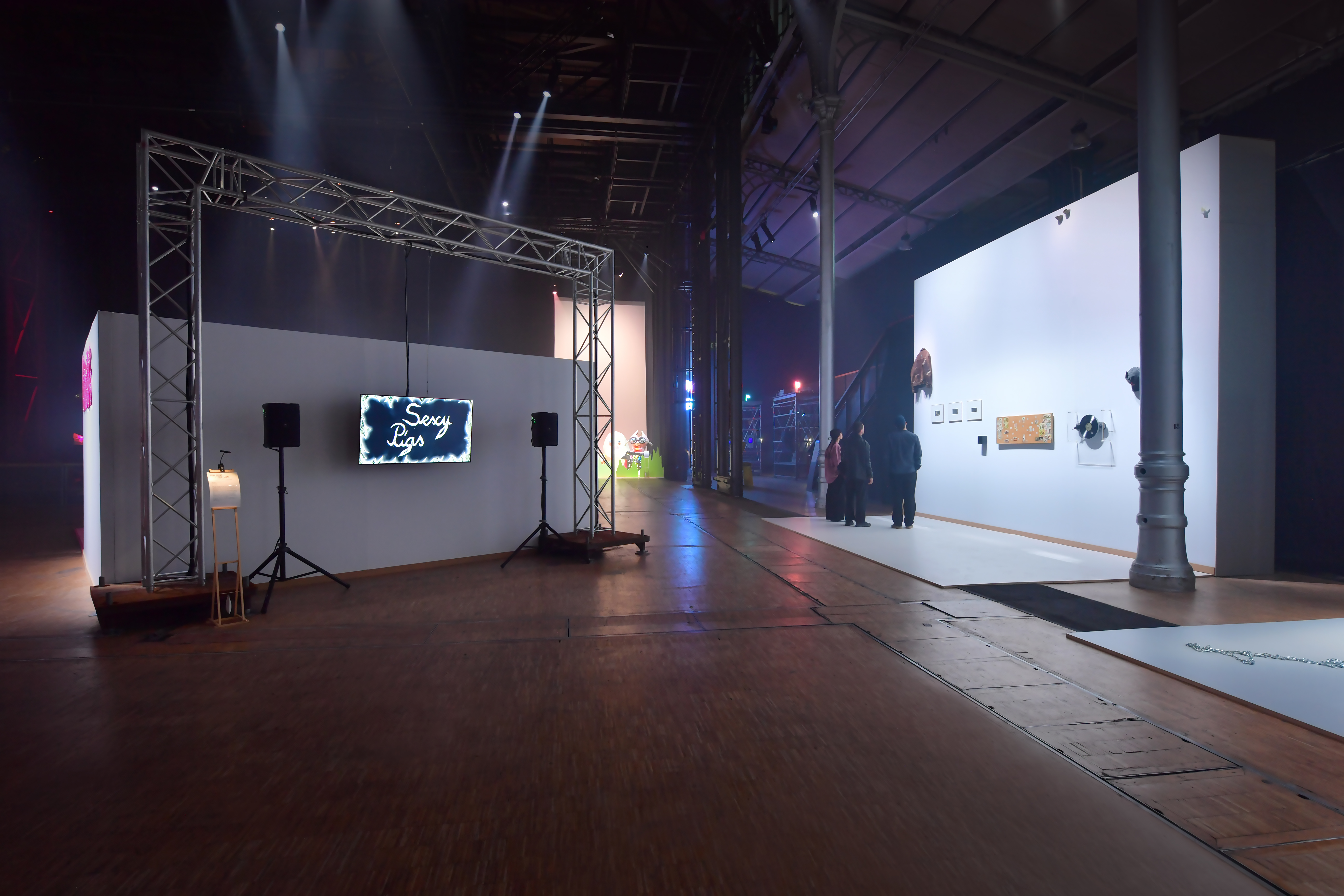 Anna Sougy _ Sexy Pigs